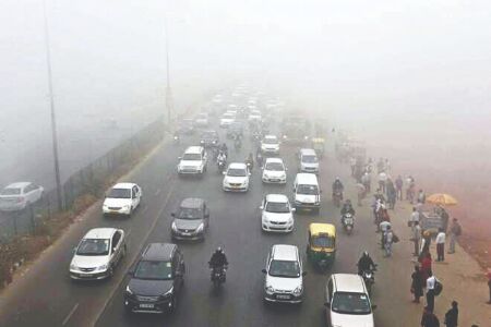 Fog descends, visibility nil as one dies in highway pile-up Fog descends, visibility nil as one dies in highway pile-up