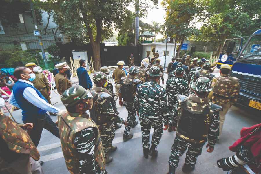 CMs movement being curtailed on instructions of Home Min, says AAP CMs movement being curtailed on instructions of Home Min, says AAP