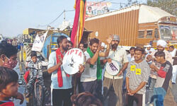 Students become voice for farmers through street plays Students become voice for farmers through street plays