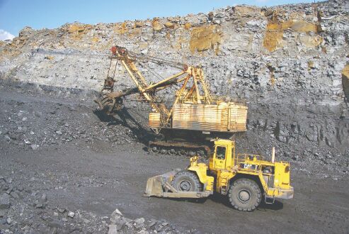 Commercial coal mining: Govt re-invites bids for 4 coal blocks Commercial coal mining: Govt re-invites bids for 4 coal blocks