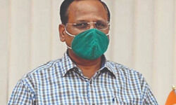 Health condition of passengers travelling from UK to be checked Health condition of passengers travelling from UK to be checked