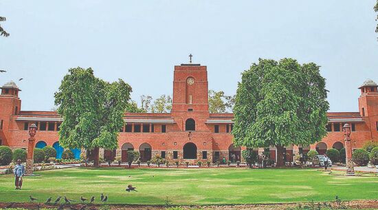 DU teachers condemn admins decision to do away with faculty reservation DU teachers condemn admins decision to do away with faculty reservation