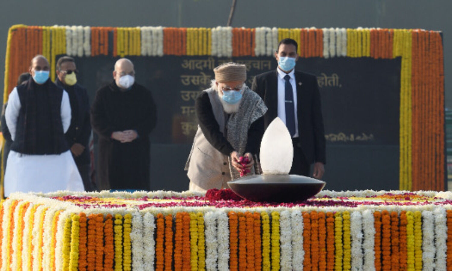 PM, Speaker, parliamentarians pay tributes to Malaviya, Vajpayee on their birth anniversary