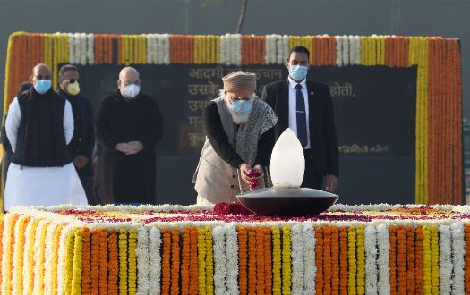 PM, Speaker, parliamentarians pay tributes to Malaviya, Vajpayee on their birth anniversary PM, Speaker, parliamentarians pay tributes to Malaviya, Vajpayee on their birth anniversary