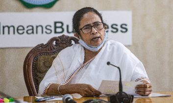 Modi trying to mislead people with distorted facts: Mamata on PM-KISAN in Bengal Modi trying to mislead people with distorted facts: Mamata on PM-KISAN in Bengal