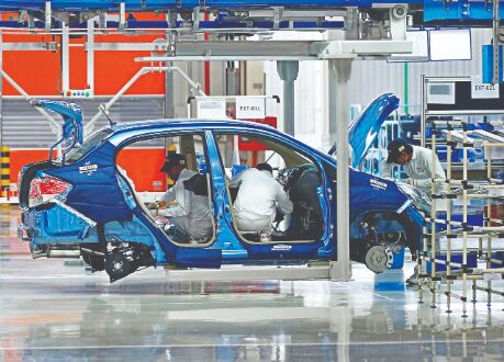 Mfg cos log softer shrink in sales at 4.3% in Q2 FY21