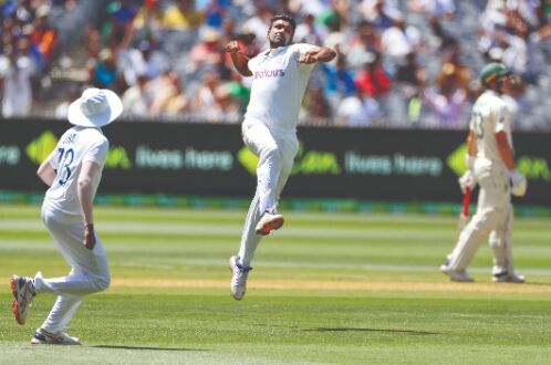 Rahanes captaincy, bowlers show washout Australia for 195 on Day 1