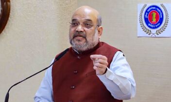 Shah offers prayers at Assams Kamakhya temple