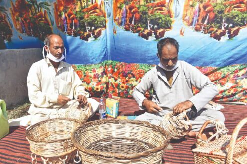 Amid COVID-19, KVIC disbursed `29.65 cr to Khadi institutions in Jammu & Kashmir