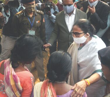 District admin to hold camp on road taken back from Visva Bharati District admin to hold camp on road taken back from Visva Bharati
