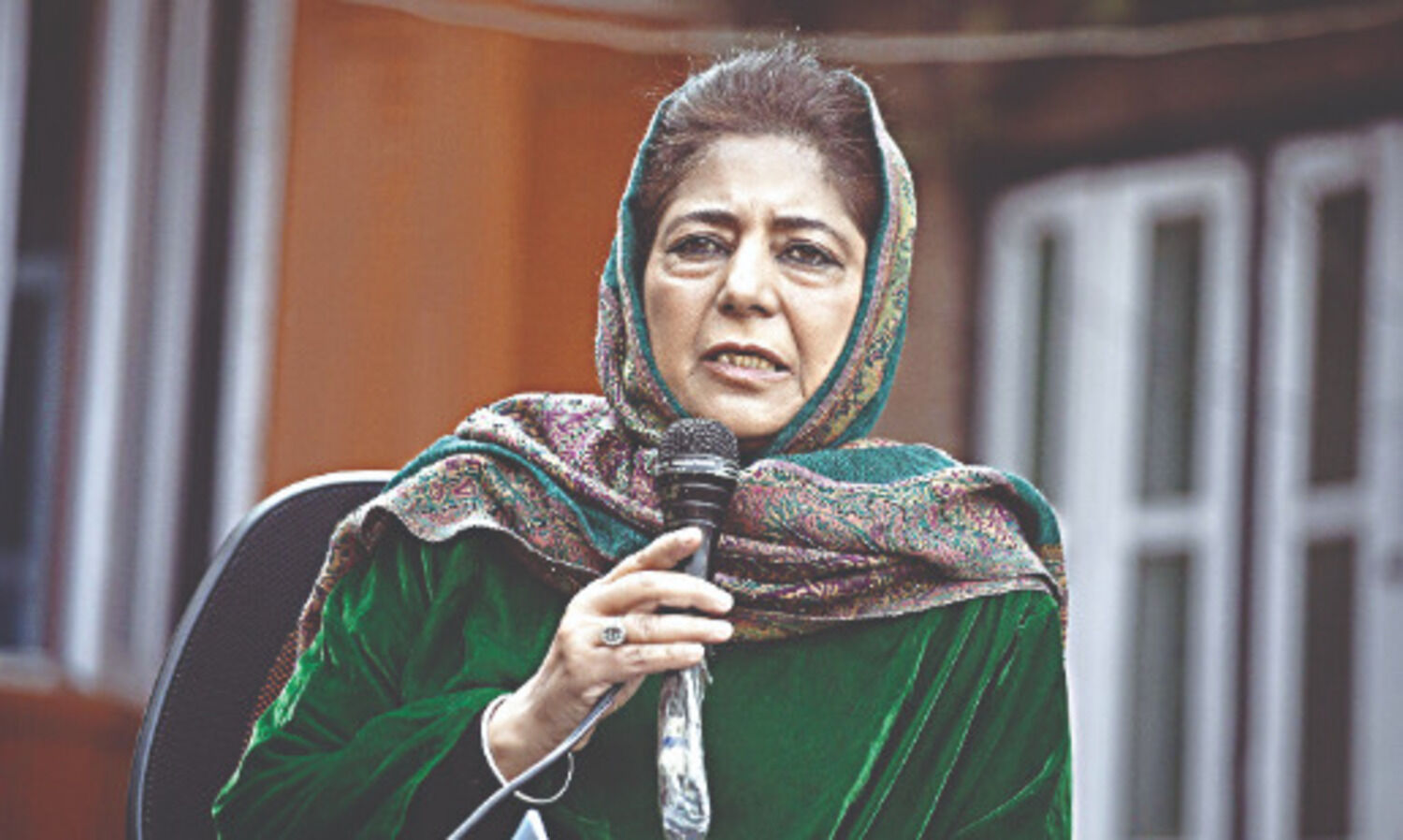 Mehbooba seeks impartial probe into Parimpora encounter