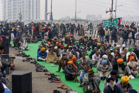 Heavy rains add to woes of farmers protesting at Delhi borders