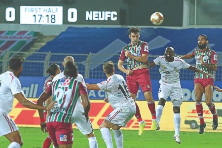 ATK Mohun Bagan down NorthEast United 2-0