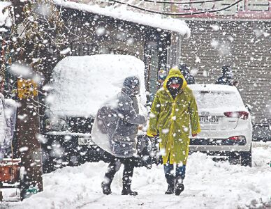 Several parts of north India witness rains, above-normal temperatures Several parts of north India witness rains, above-normal temperatures