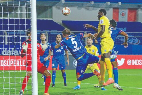 Mumbai City breeze past Bengaluru with clinical win
