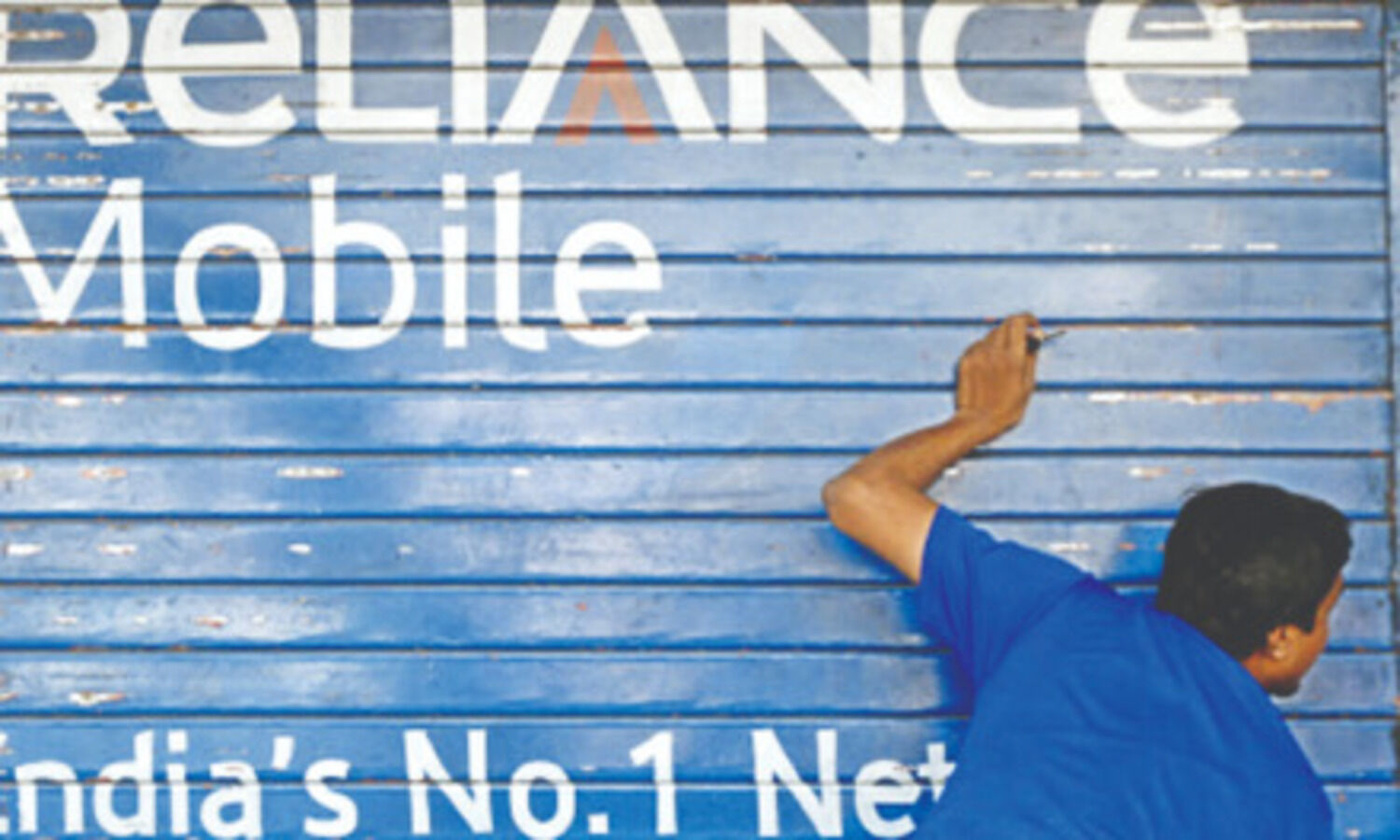 Maintain status quo on accounts of RCom, Reliance Telecom, Infratel