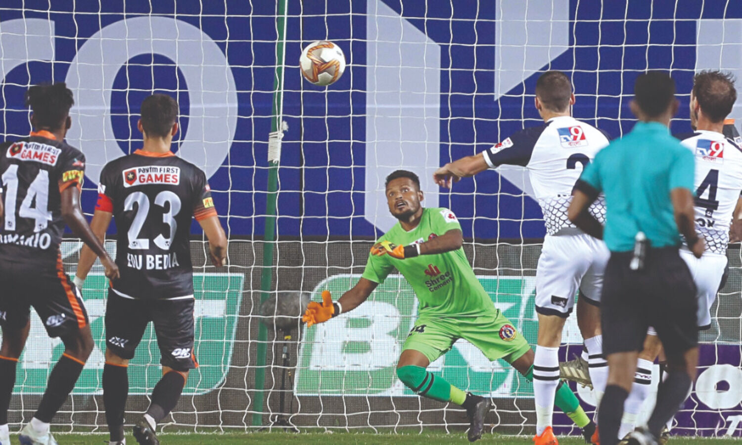 Murgaonkar saves blushes for FC Goa against SC East Bengal