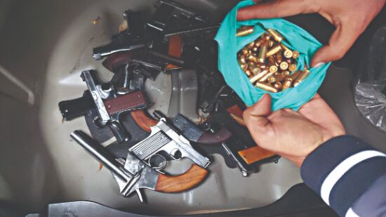 35 semi-automatic pistols, 60 live rounds lead cops to arms dealer