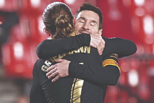 Messi, Griezmann net 4 for Barça; Madrid held at Osasuna 0-0