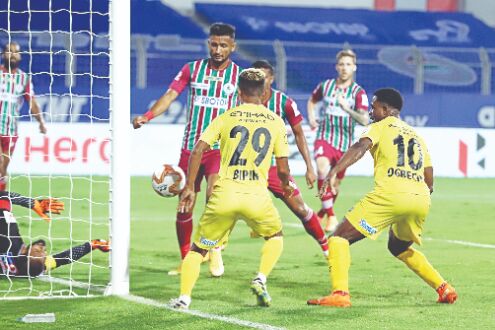 Ogbeche the difference as Mumbai City brush aside ATK Mohun Bagan challenge Ogbeche the difference as Mumbai City brush aside ATK Mohun Bagan challenge