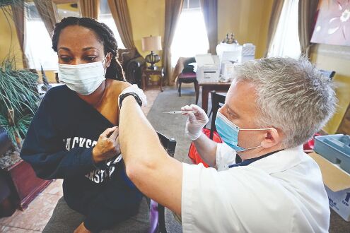 US shifts to speed COVID-19 shots as cases and deaths rise US shifts to speed COVID-19 shots as cases and deaths rise