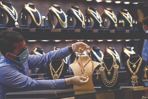 Gem & Jewellery exports grow 6.3% in Dec to $2.49 bn Gem & Jewellery exports grow 6.3% in Dec to $2.49 bn