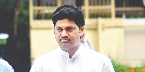 Facing rape charges, Munde to continue as minister for now