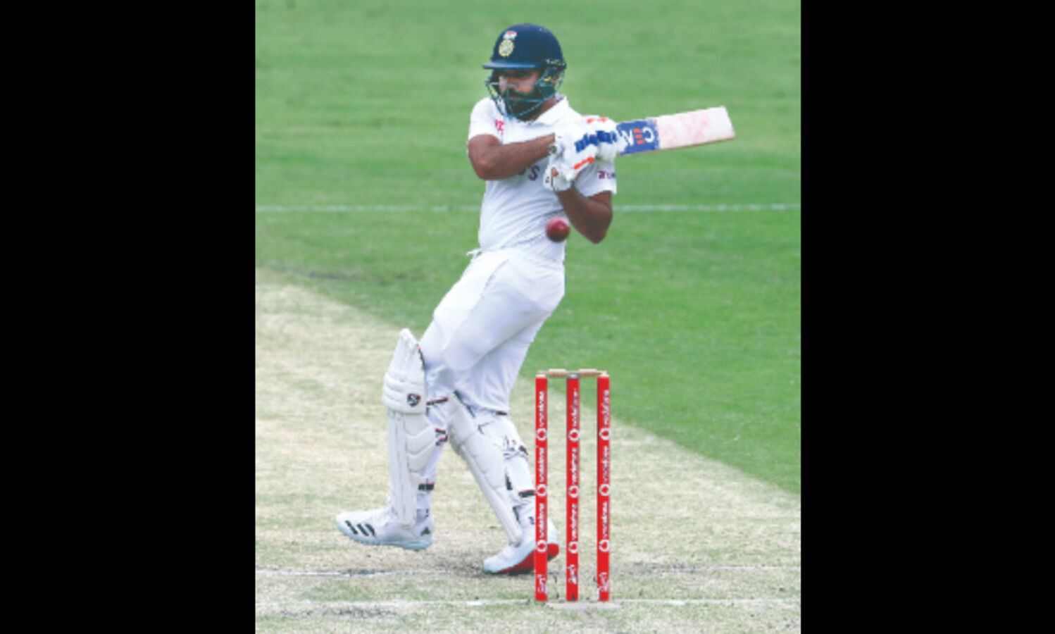 India 62/2 at stumps, replying to Ozs 369 on rain-hit Day II