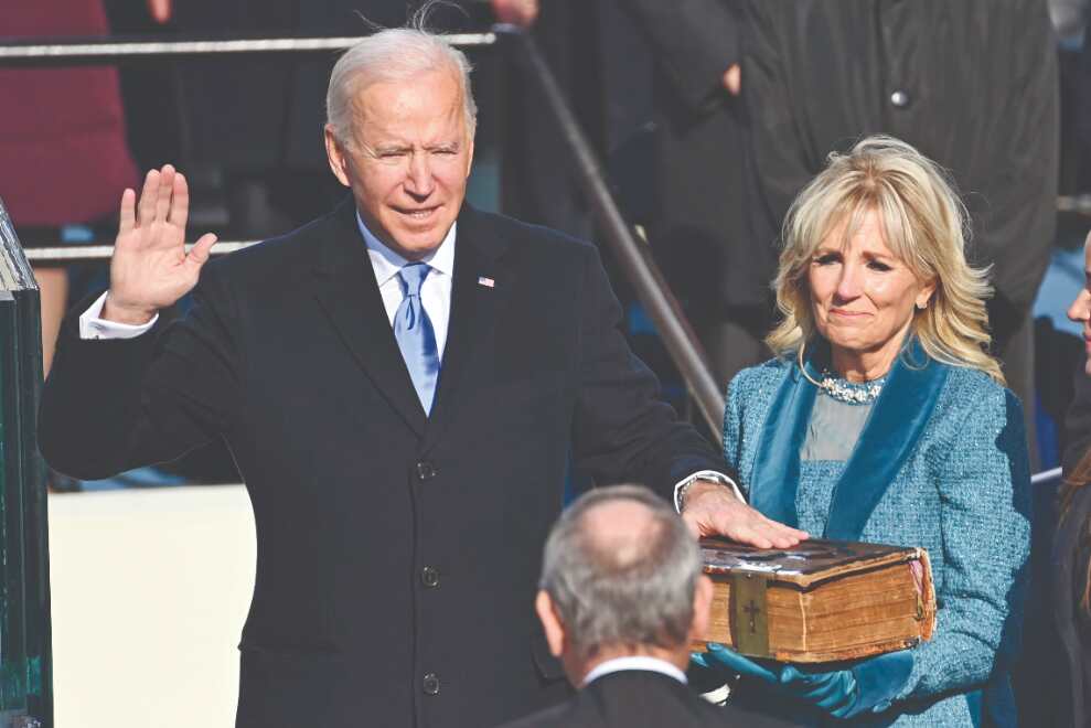 Biden takes oath as 46th Prez of USA, calls to overcome divisions Biden takes oath as 46th Prez of USA, calls to overcome divisions