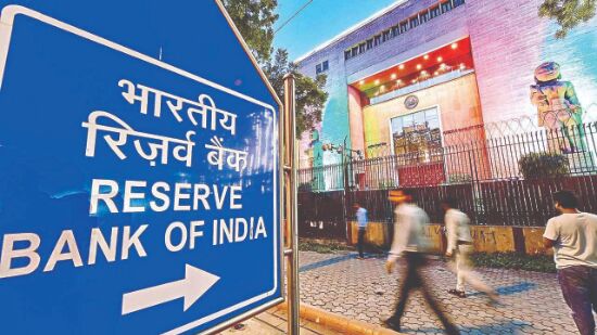 India within striking distance of attaining +ve growth: RBI India within striking distance of attaining +ve growth: RBI