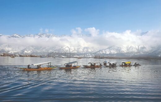 Fresh snowfall in Himachal; spell of chill likely in north, central India