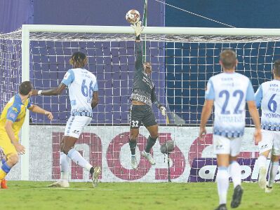 Unlucky Kerala Blasters share spoils with Jamshedpur FC