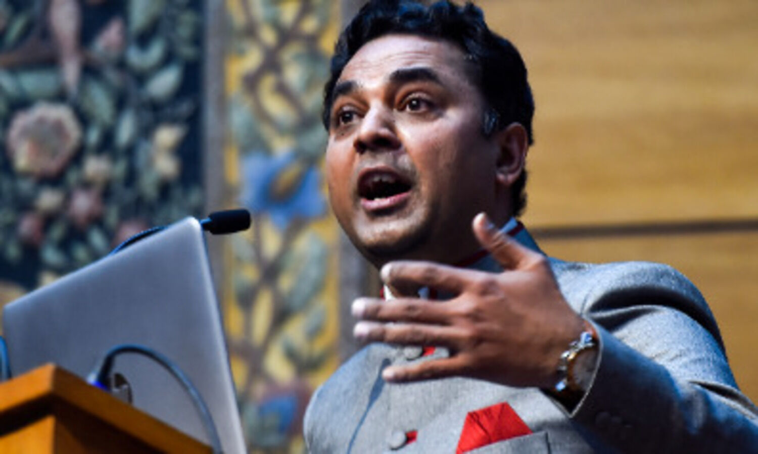 India pegs 11% GDP growth in fiscal 2022 aided by vaccine drive