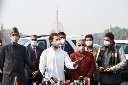 PM weakening India by attacking farmers: Rahul PM weakening India by attacking farmers: Rahul