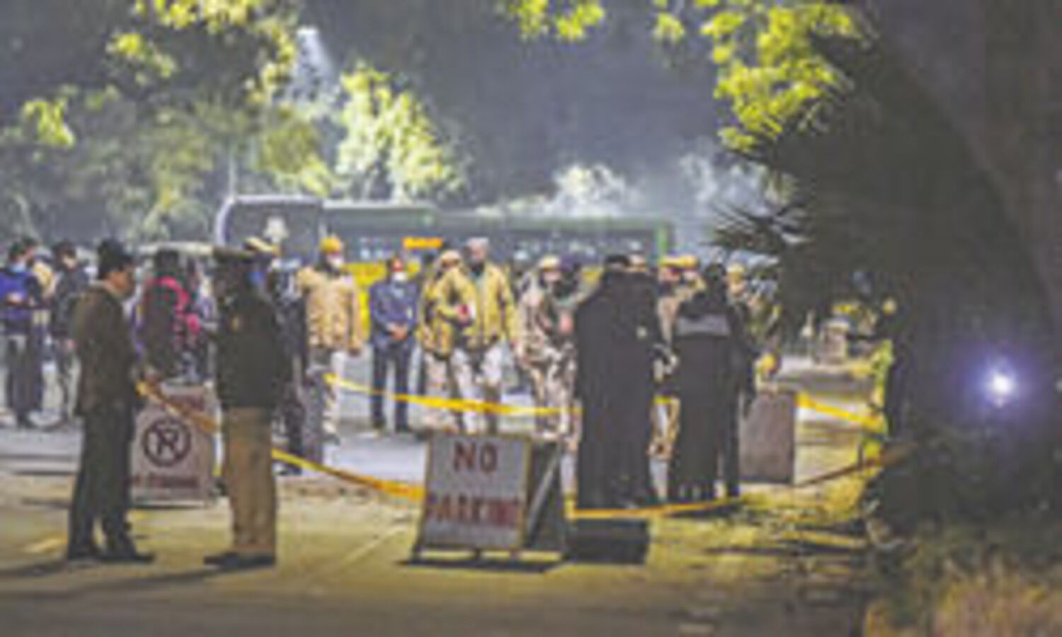 Delhi Polices Special Cell team visits blast site near Israeli Embassy