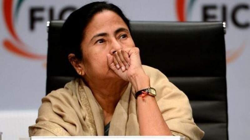 Mamata pays homage to Mahatma Gandhi