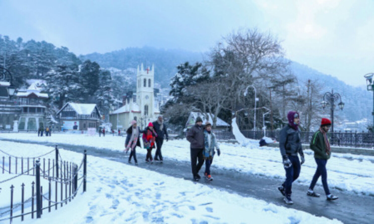 Srinagar records minimum temperature of minus 8.8 deg C, lowest in 30 years: Officials