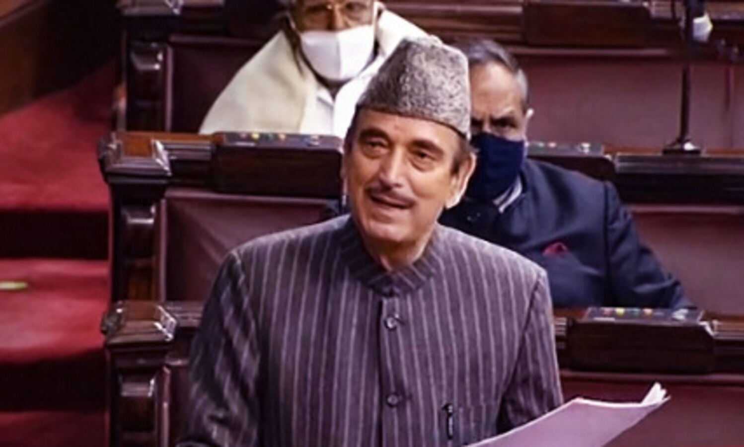Repeal farm laws without making it prestige issue: Azad to government