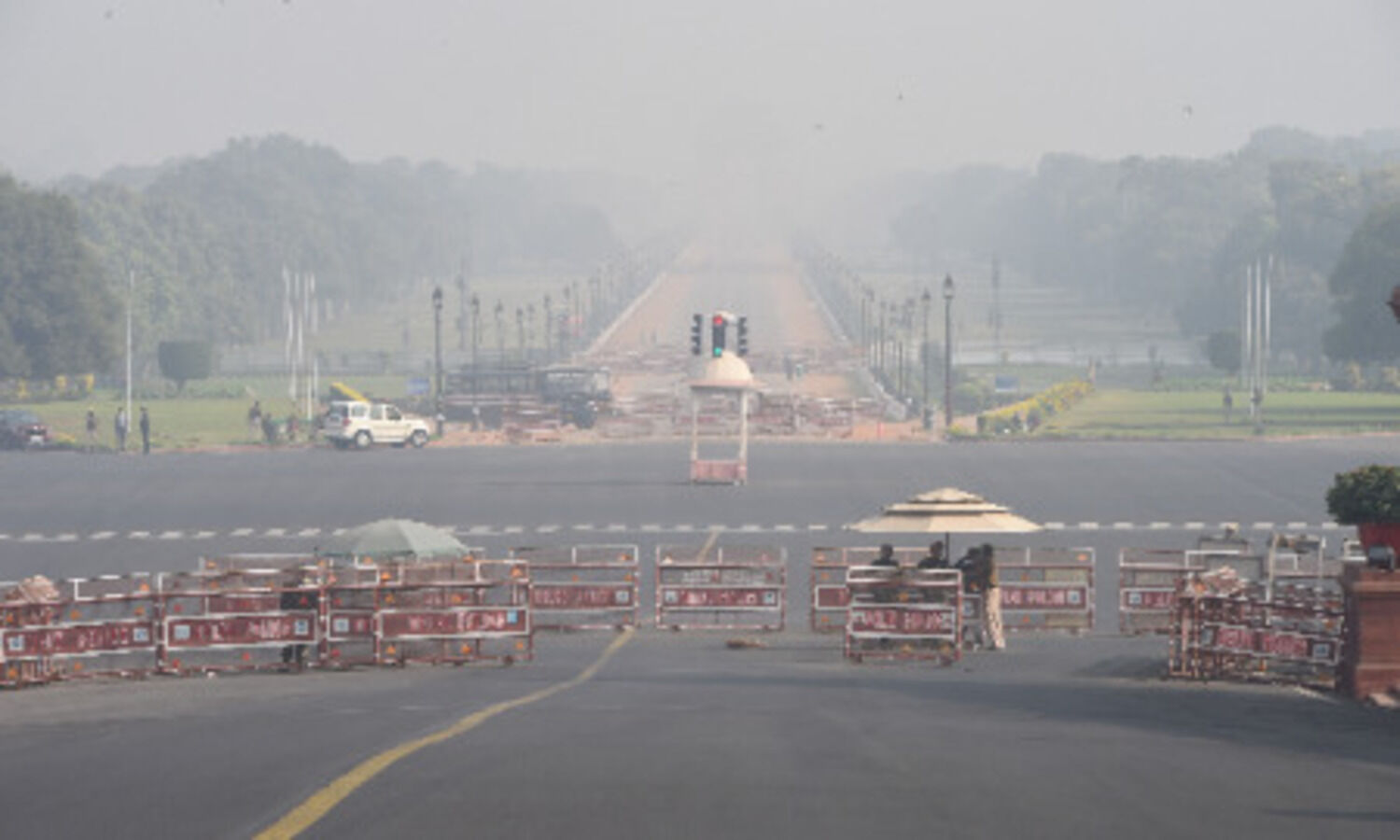 Light rains in Delhi