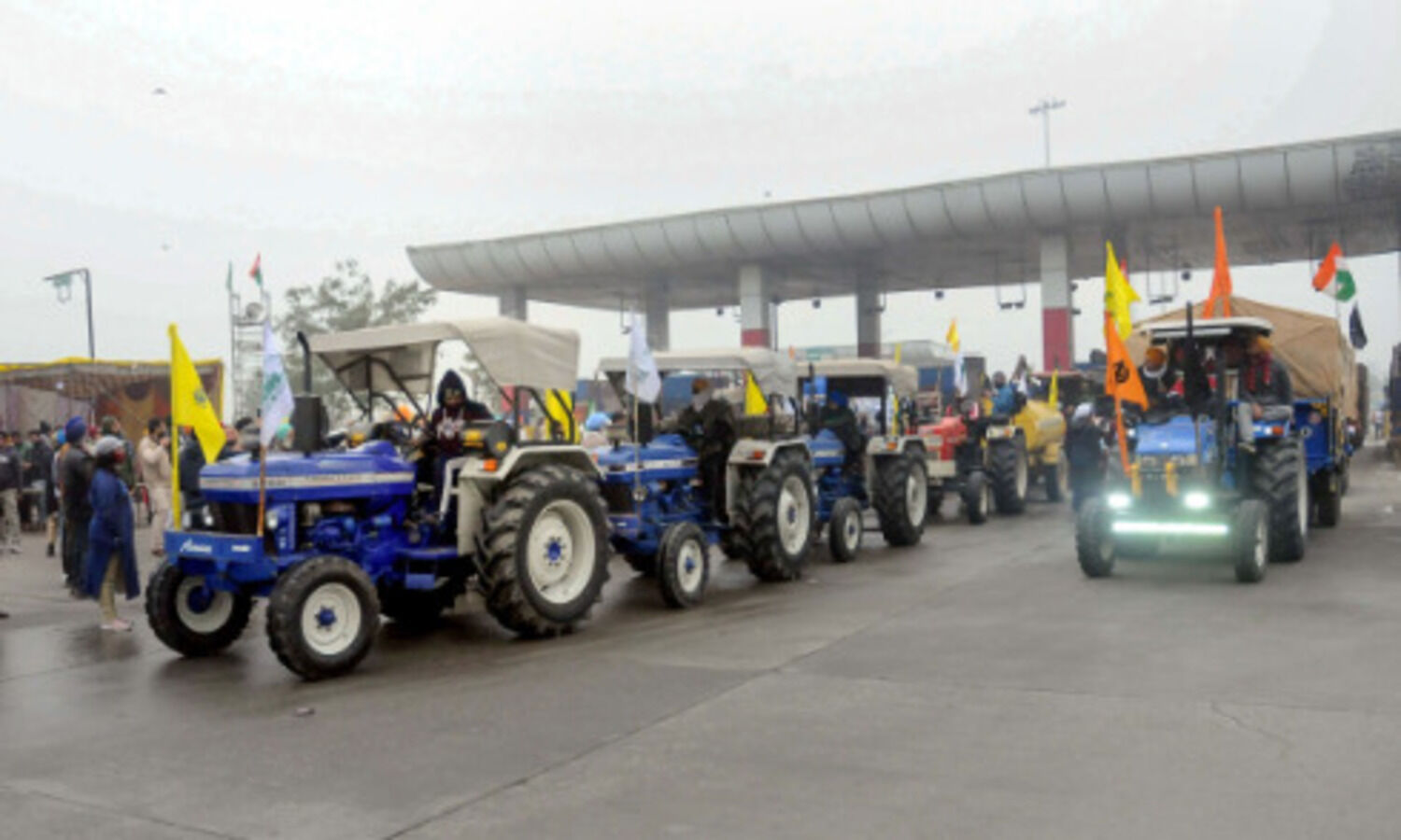 HC declines to entertain PIL for probe into violence during farmers tractor rally