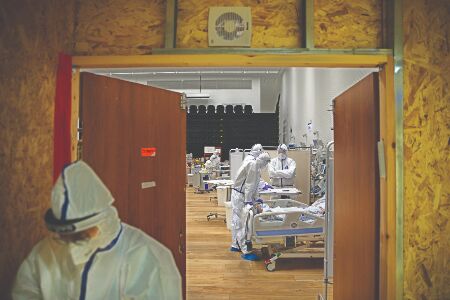 Israel eases restrictions 6 weeks after lockdown