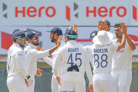 Set world record target of 420, India in trouble at 39/1 Set world record target of 420, India in trouble at 39/1