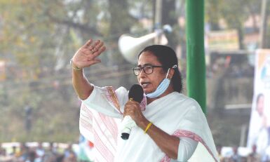 Will not return empty-handed from Malda this time: Mamata