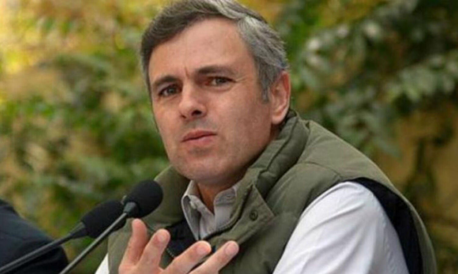 Omar Abdullah claims he, his family put under house arrest