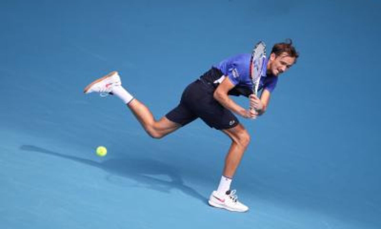 Medvedev storms into Australian Open quarters