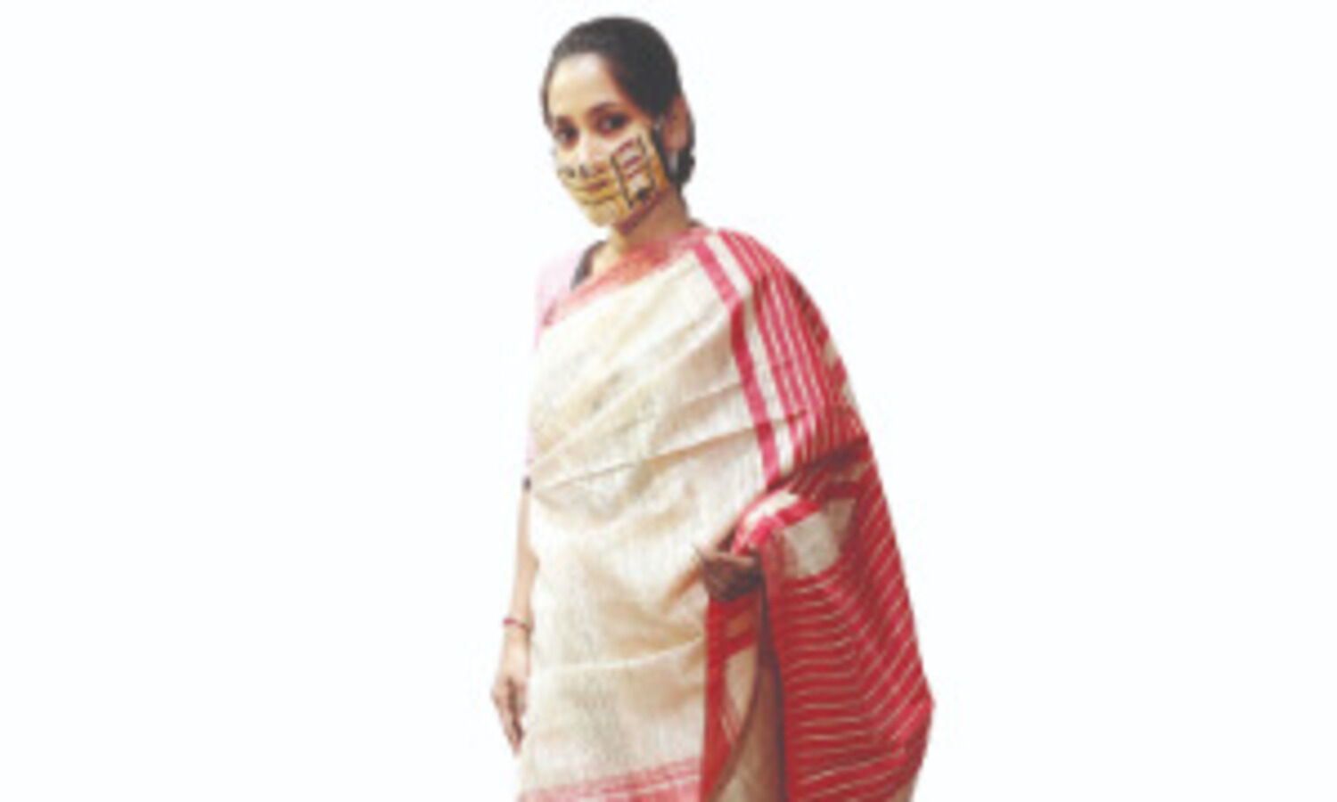 KVIC supplies Khadi silk sarees to Delhi Police