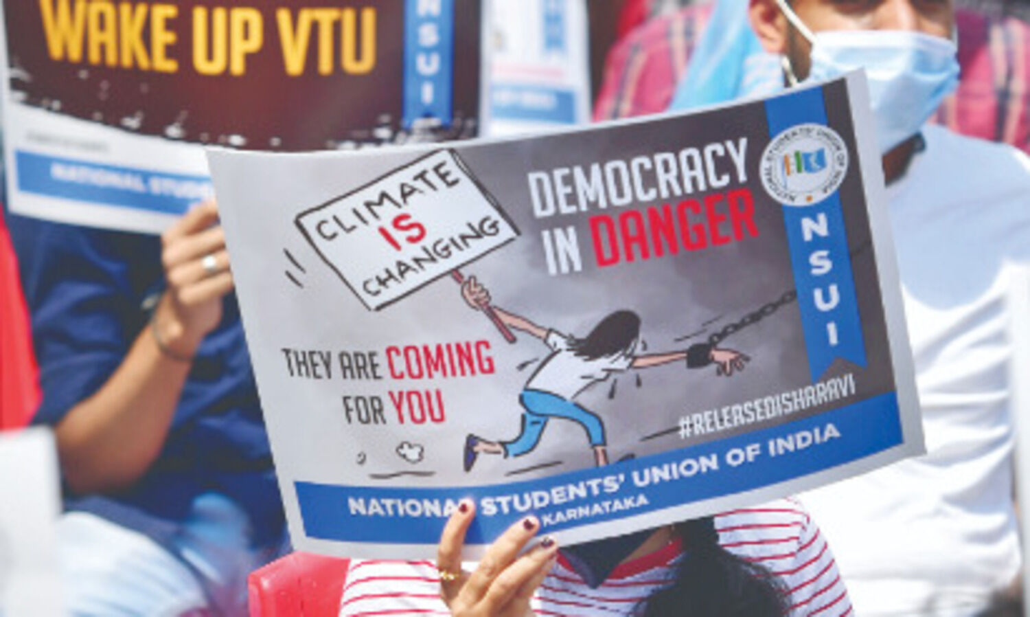 Delhi Police write to Zoom, DCW issues notice over Dishas arrest, Commissioner says procedure followed