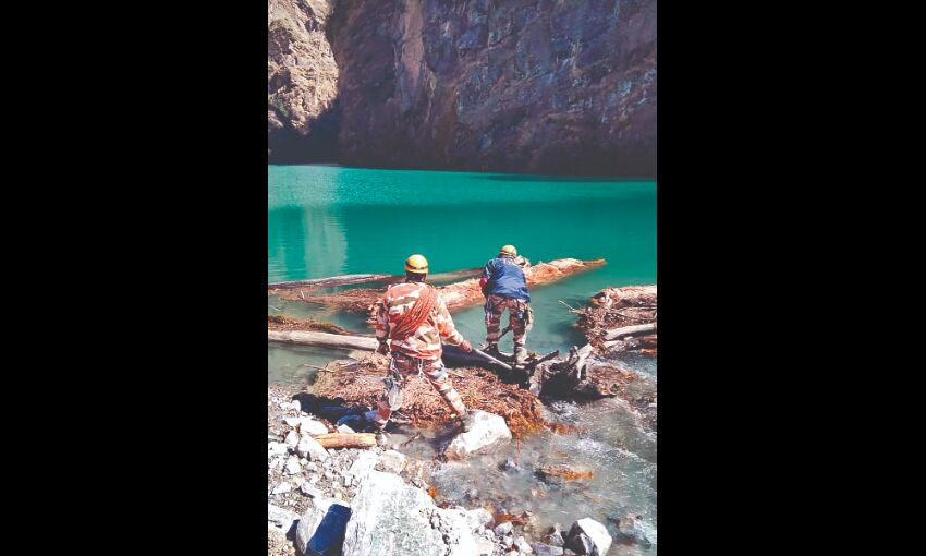 11th day: Rescue efforts hampered by water accumulation inside tunnel 11th day: Rescue efforts hampered by water accumulation inside tunnel