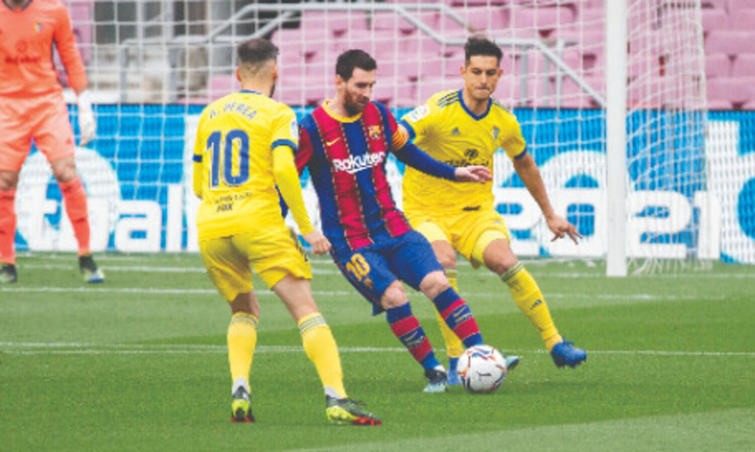 Barcelona held 1-1 by Cádiz in Messis record 506th league game