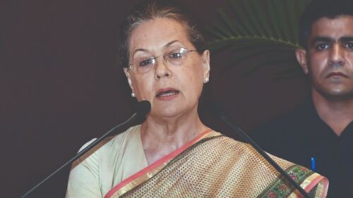 Follow Raj Dharma, reduce fuel prices: Sonia to PM Modi